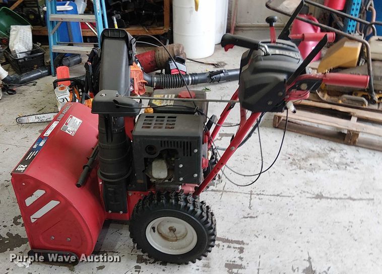 image for item EV5261 Troy bilt Storm 2840 snow blower