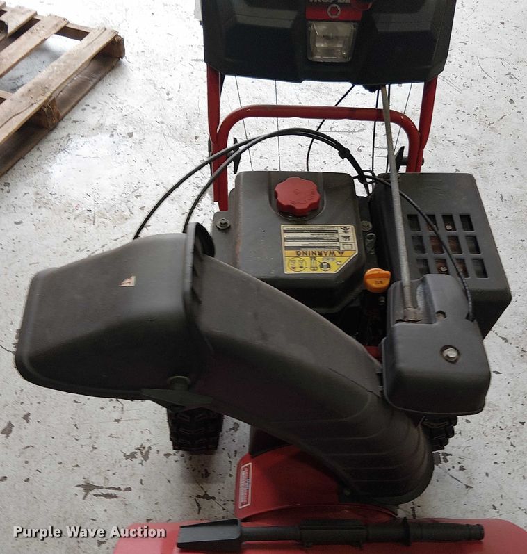 image for item EV5261 Troy bilt Storm 2840 snow blower