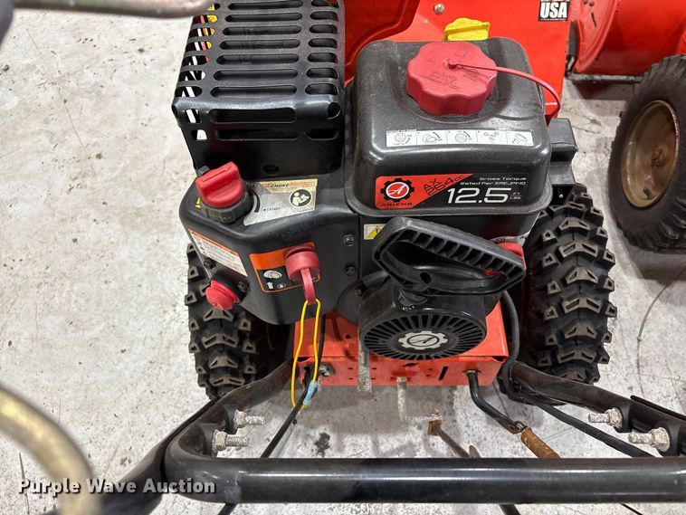 image for item EV5262 (2) Ariens Deluxe 28 snow blowers