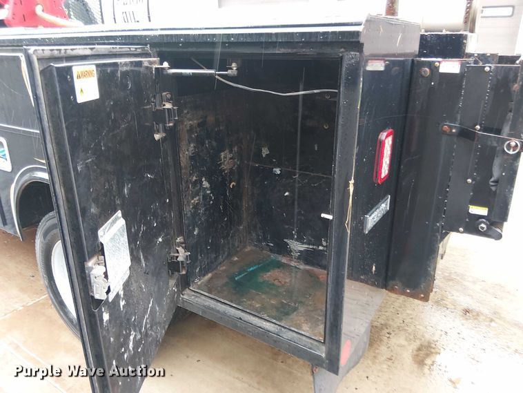 image for item EV5270 2019 Ford F550 utility / service truck