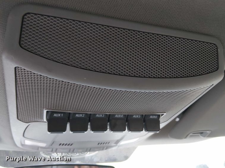 image for item EV5270 2019 Ford F550 utility / service truck