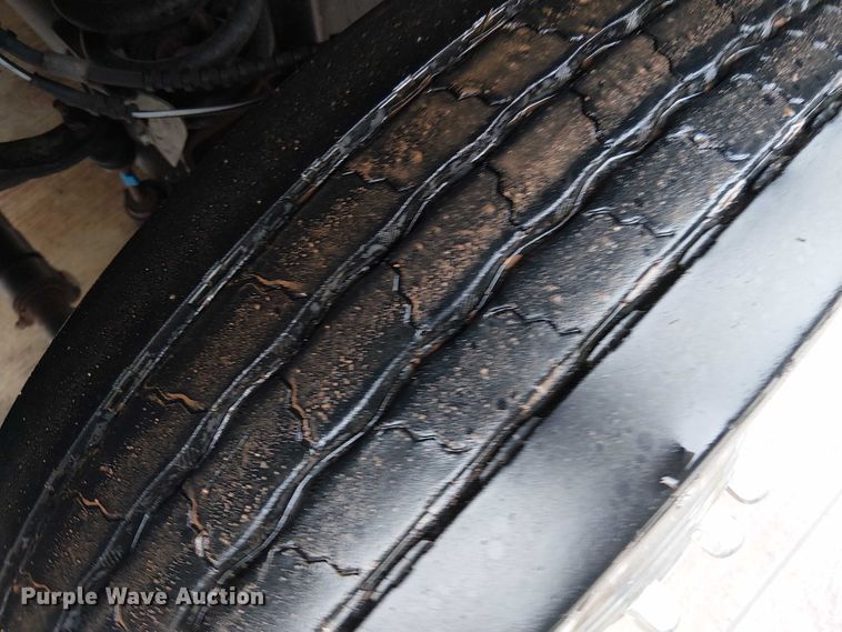 image for item EV5270 2019 Ford F550 utility / service truck