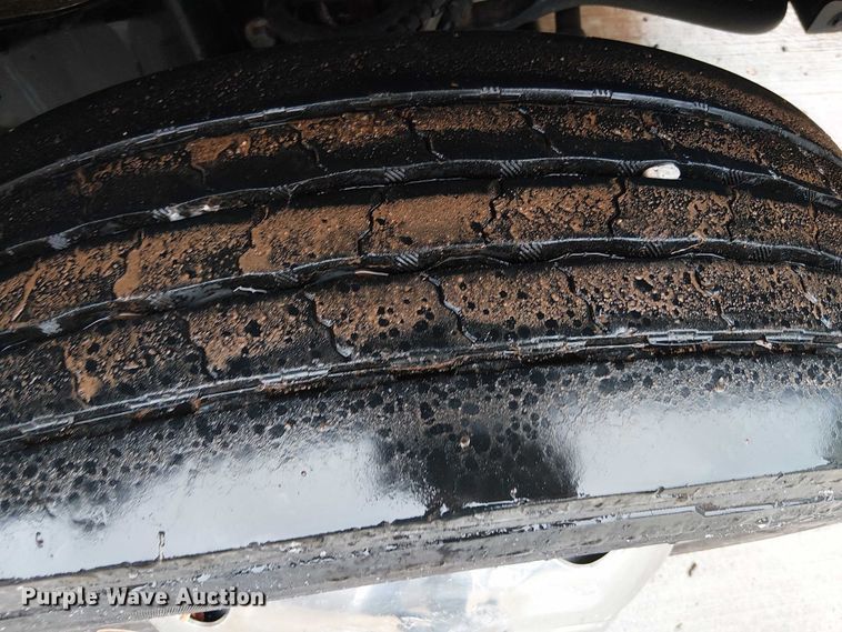 image for item EV5270 2019 Ford F550 utility / service truck