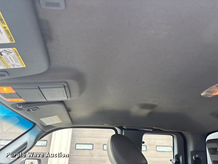 image for item EV5271 2016 Ford F350 Super Duty  flatbed pickup truck