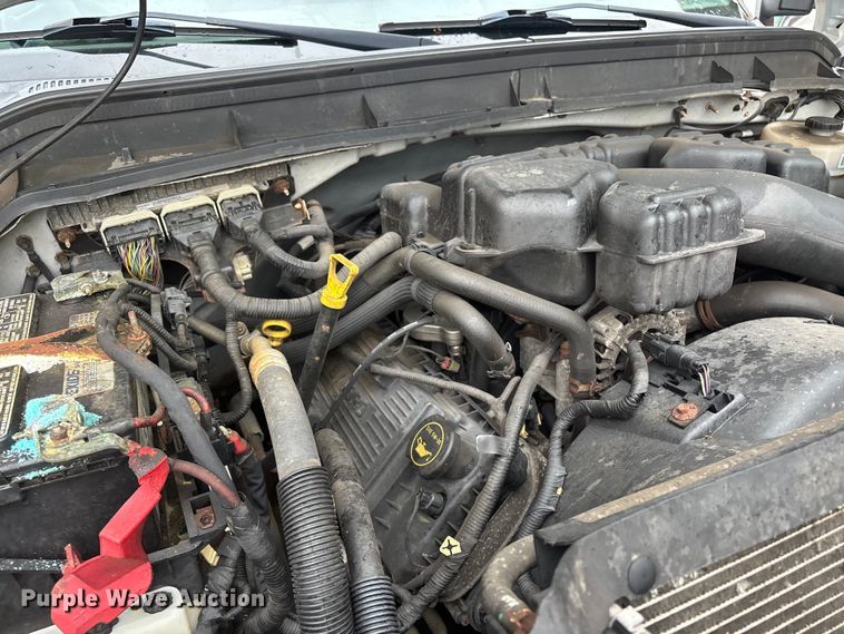 image for item EV5271 2016 Ford F350 Super Duty  flatbed pickup truck