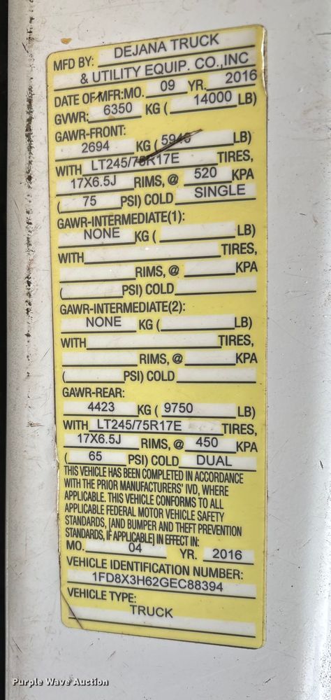 image for item EV5271 2016 Ford F350 Super Duty  flatbed pickup truck