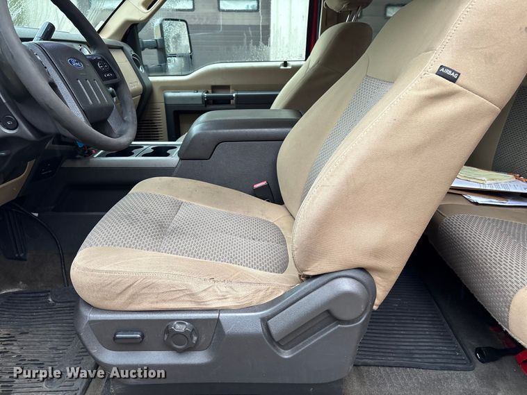 image for item EV5273 2015 Ford F250 Super Duty SuperCab pickup truck