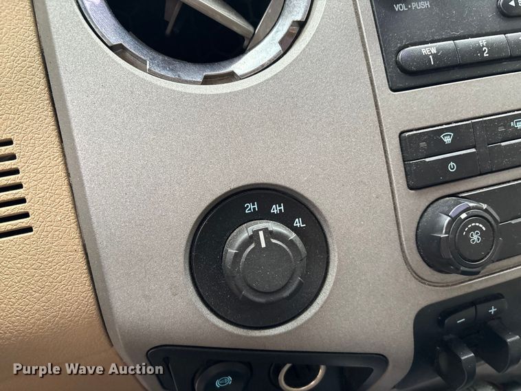 image for item EV5273 2015 Ford F250 Super Duty SuperCab pickup truck