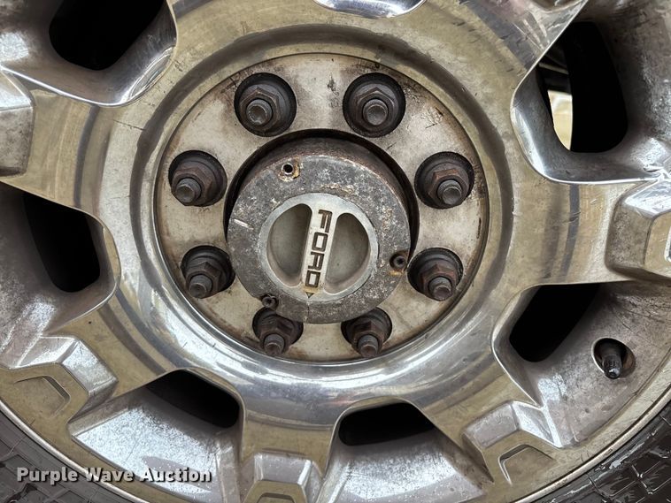 image for item EV5273 2015 Ford F250 Super Duty SuperCab pickup truck