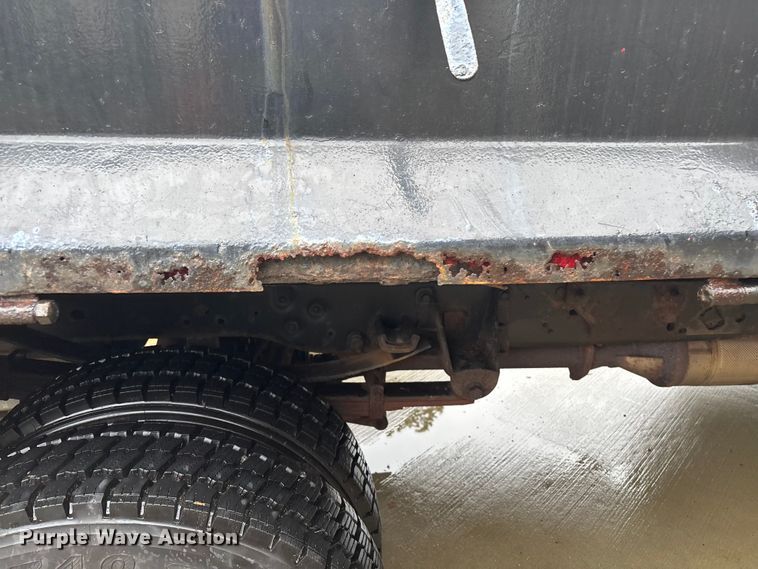 image for item EV5274 2013 Ford F550 dump truck