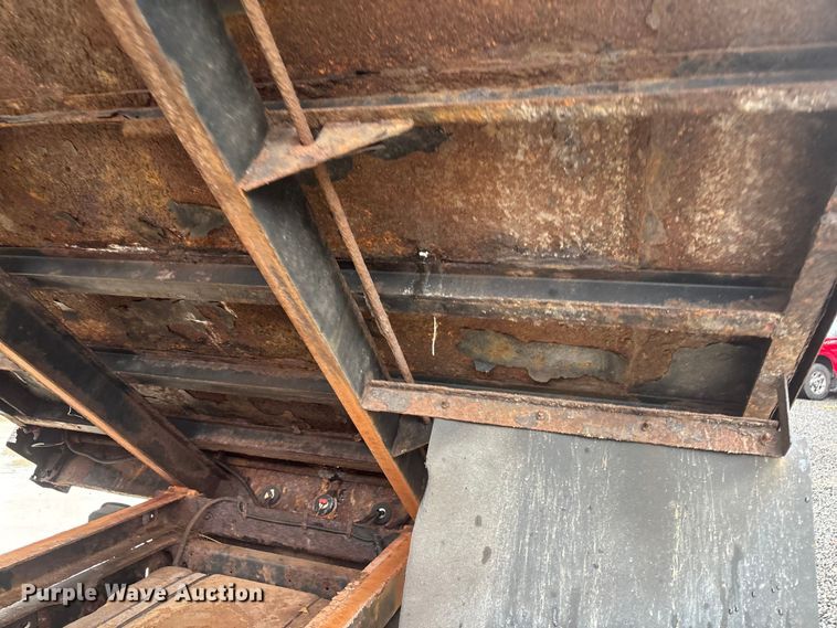 image for item EV5274 2013 Ford F550 dump truck