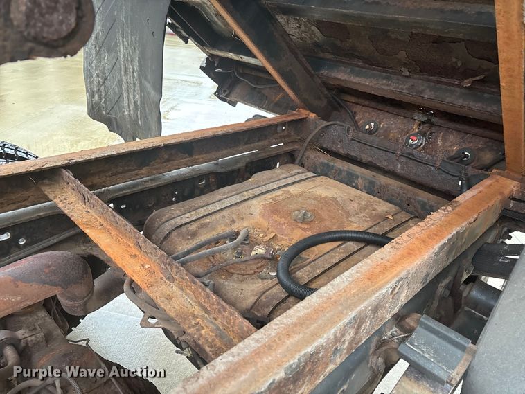 image for item EV5274 2013 Ford F550 dump truck