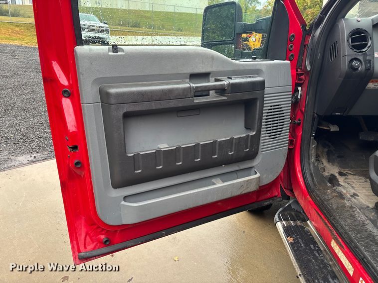 image for item EV5274 2013 Ford F550 dump truck