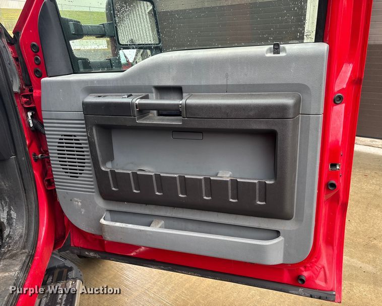 image for item EV5274 2013 Ford F550 dump truck