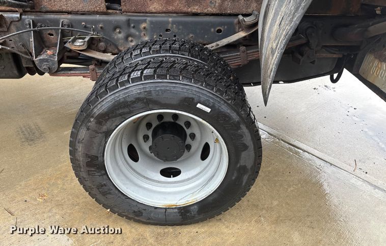 image for item EV5274 2013 Ford F550 dump truck