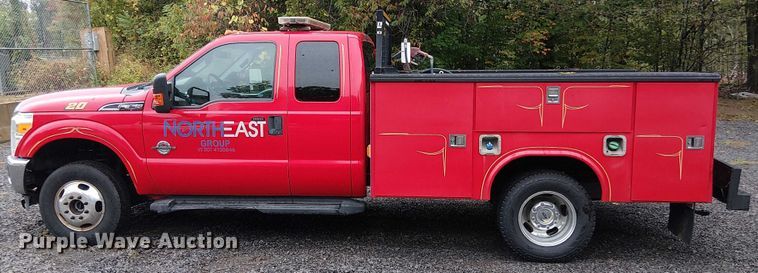 image for item EV5275 2016 Ford F350 Super Duty utility bed pickup truck