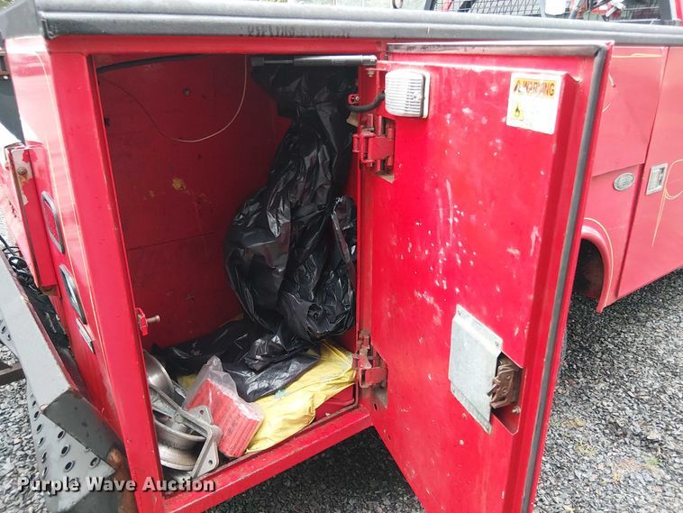 image for item EV5275 2016 Ford F350 Super Duty utility bed pickup truck