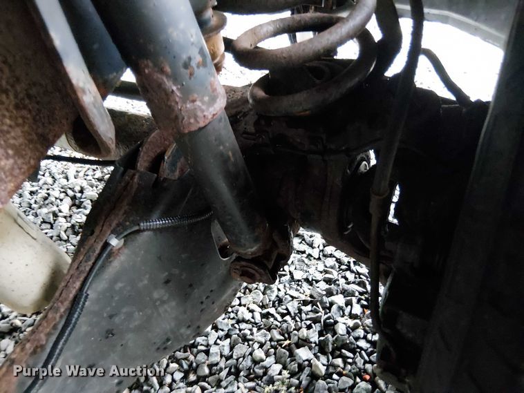 image for item EV5275 2016 Ford F350 Super Duty utility bed pickup truck