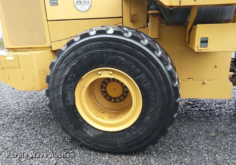 image for item EV5277 2012 John Deere 644K wheel loader