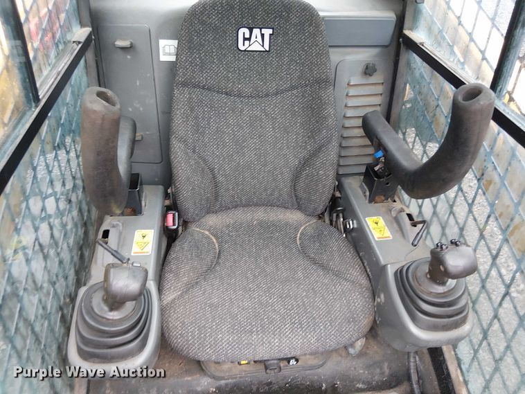 image for item EV5279 2016 Caterpillar 262D skid steer loader