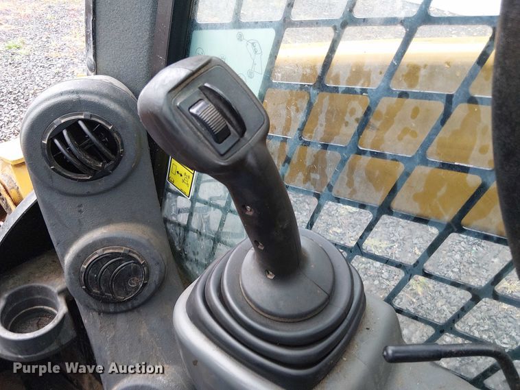 image for item EV5279 2016 Caterpillar 262D skid steer loader