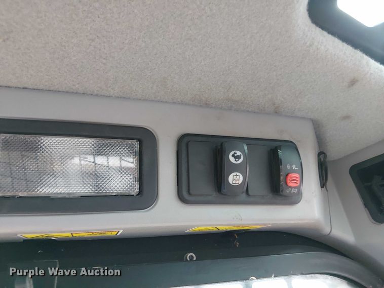 image for item EV5279 2016 Caterpillar 262D skid steer loader