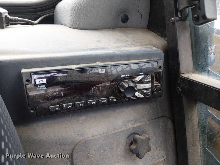 image for item EV5281 2019 Caterpillar 289D3 tracked skid steer loader