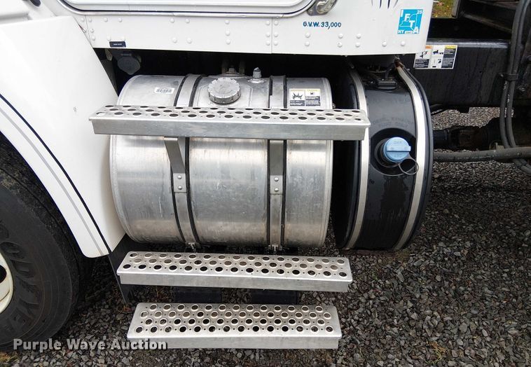 image for item EV5285 2020 Kenworth T370 hook lift truck