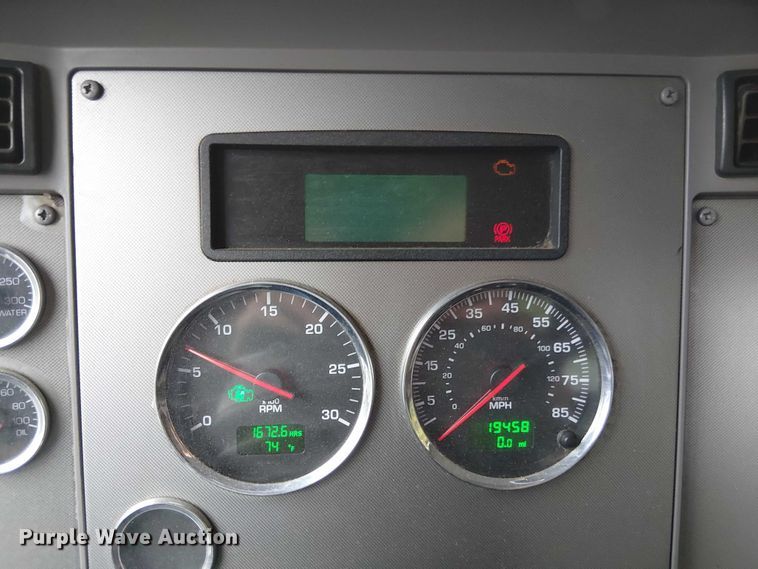 image for item EV5285 2020 Kenworth T370 hook lift truck