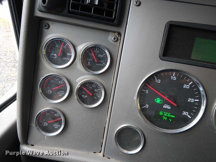 image for item EV5285 2020 Kenworth T370 hook lift truck