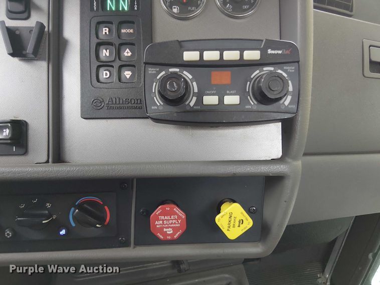 image for item EV5285 2020 Kenworth T370 hook lift truck