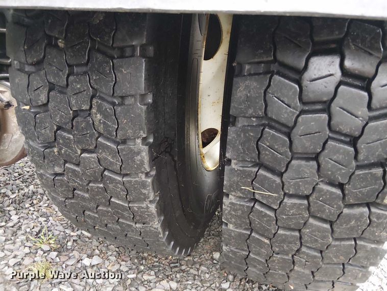 image for item EV5285 2020 Kenworth T370 hook lift truck