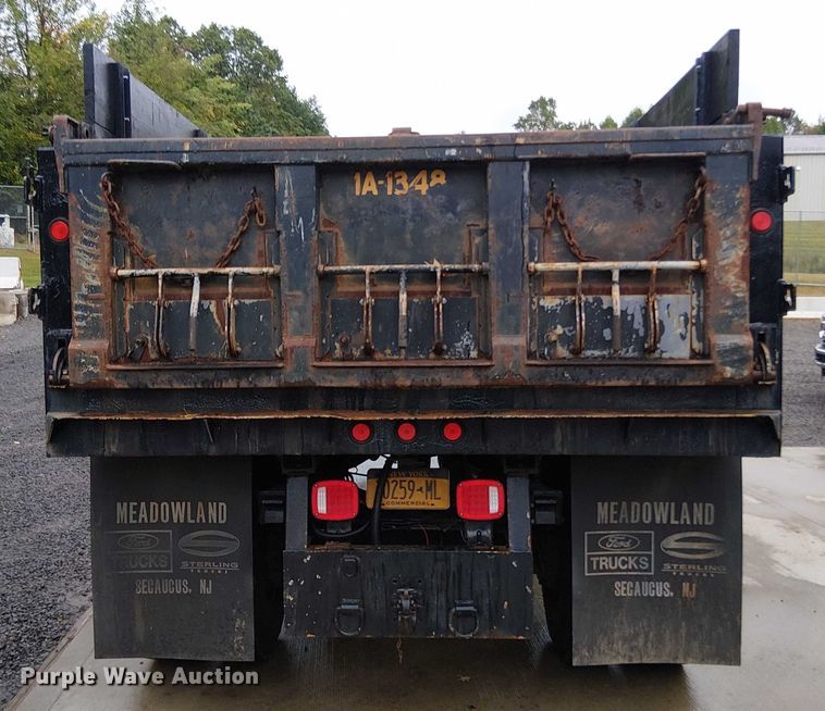 image for item EV5286 2005 Ford F-650 dump truck