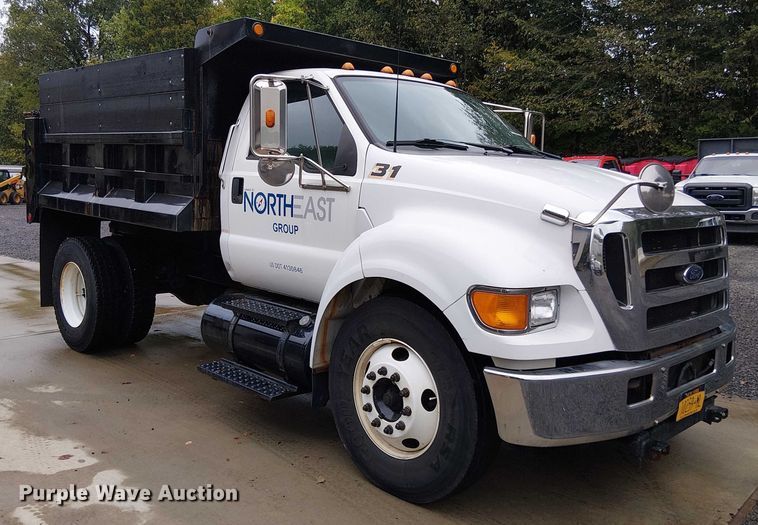 image for item EV5286 2005 Ford F-650 dump truck