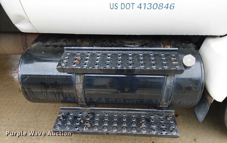 image for item EV5286 2005 Ford F-650 dump truck