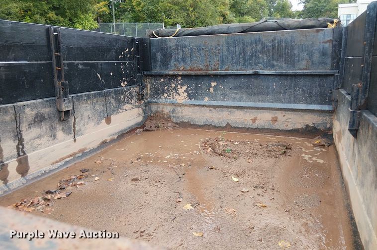 image for item EV5286 2005 Ford F-650 dump truck