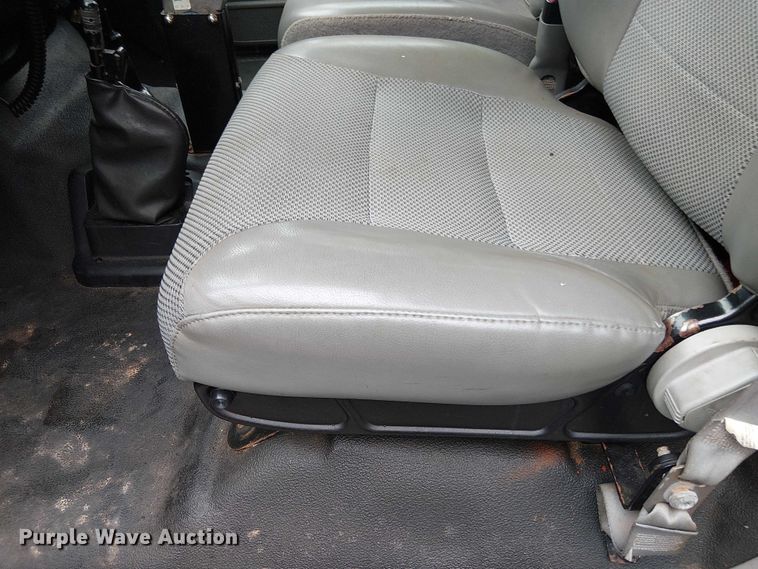 image for item EV5286 2005 Ford F-650 dump truck