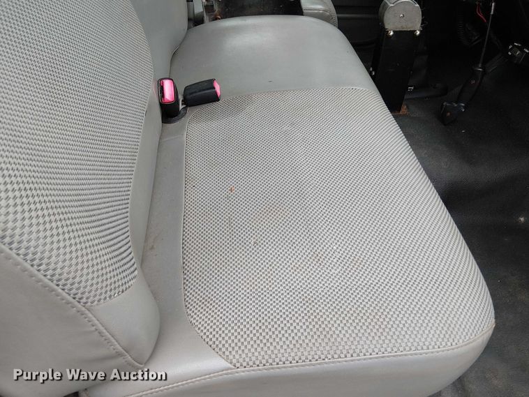 image for item EV5286 2005 Ford F-650 dump truck