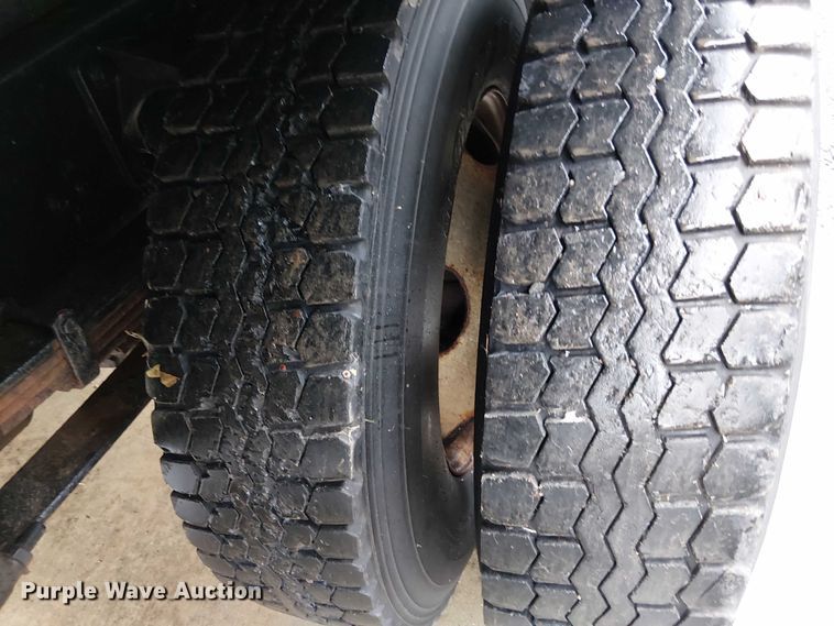 image for item EV5286 2005 Ford F-650 dump truck