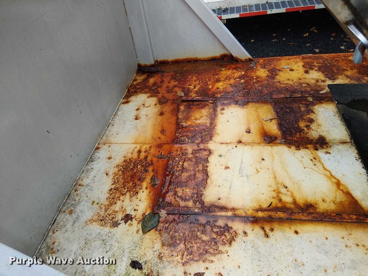 image for item EV5288 Galbreath hook lift flatbed