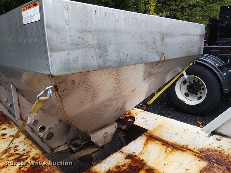 image for item EV5288 Galbreath hook lift flatbed