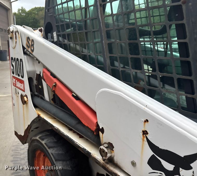 image for item EV5306 2012 Bobcat S100 skid steer loader