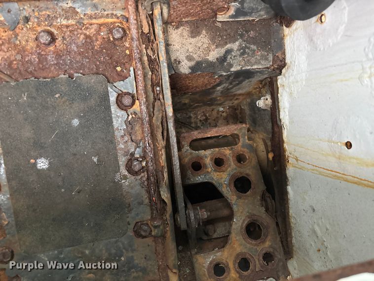 image for item EV5306 2012 Bobcat S100 skid steer loader