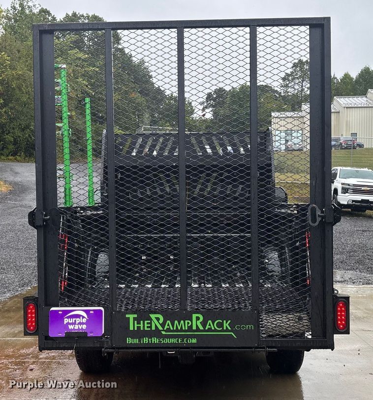 image for item EV5308 2022 Ford F350 Super Duty SuperCab pickup truck