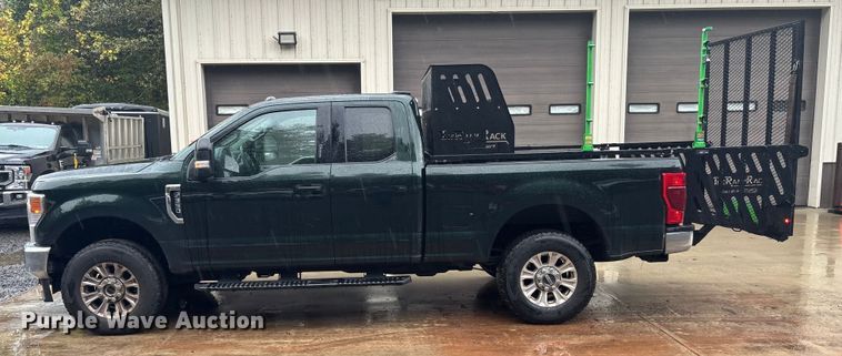 image for item EV5308 2022 Ford F350 Super Duty SuperCab pickup truck