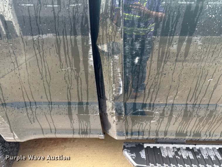 image for item EV5308 2022 Ford F350 Super Duty SuperCab pickup truck