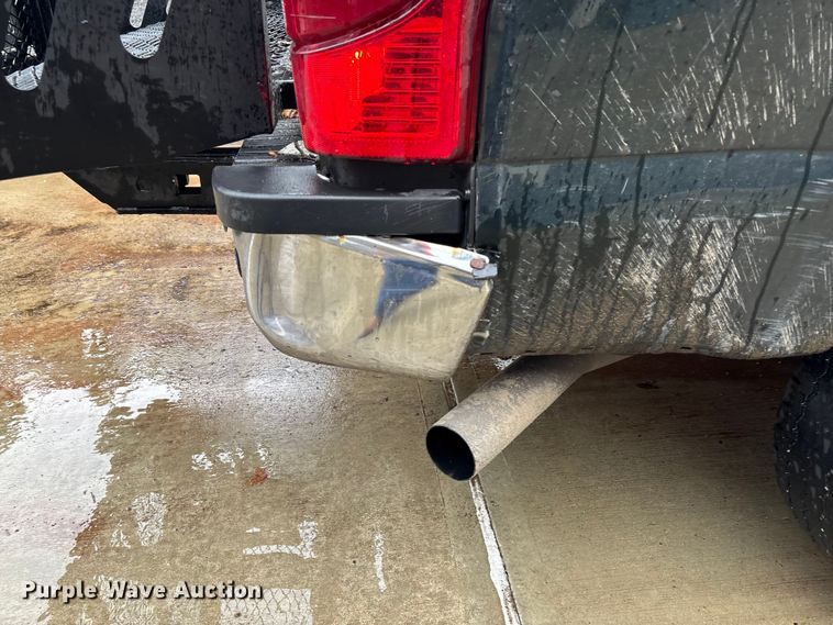 image for item EV5308 2022 Ford F350 Super Duty SuperCab pickup truck