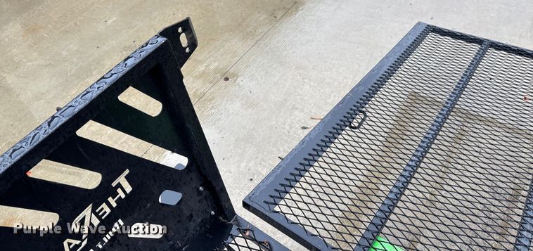 image for item EV5308 2022 Ford F350 Super Duty SuperCab pickup truck