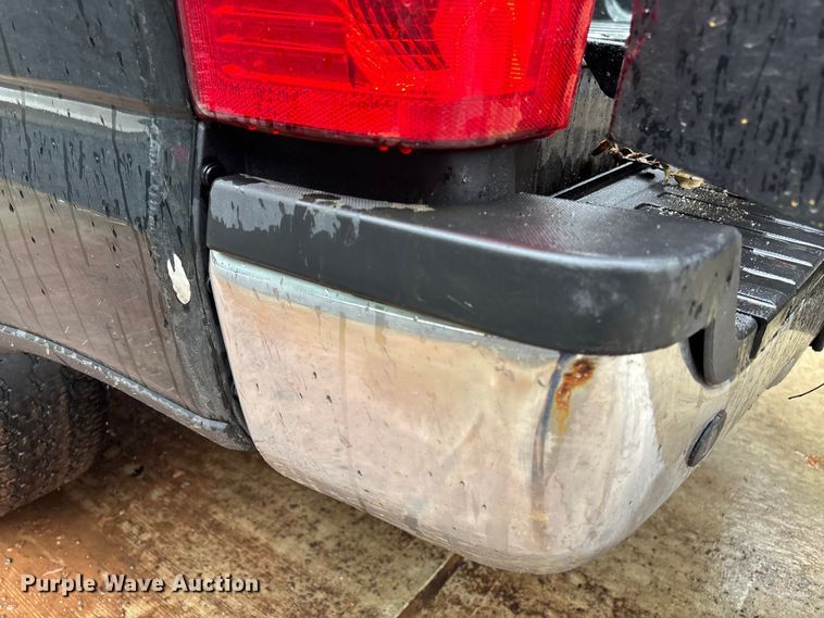 image for item EV5308 2022 Ford F350 Super Duty SuperCab pickup truck