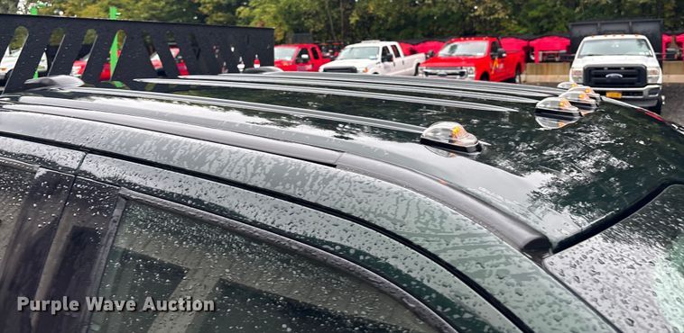 image for item EV5308 2022 Ford F350 Super Duty SuperCab pickup truck